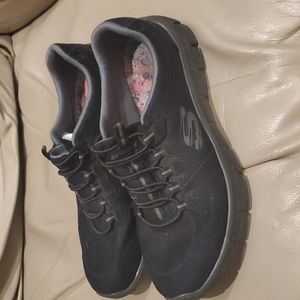 SKETCHERS slip on shoes